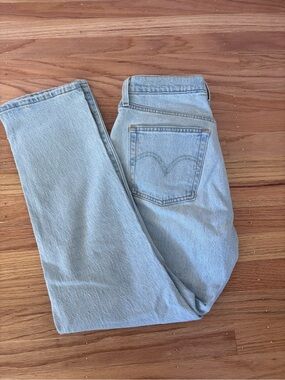 NEW Levi’s women’s Oxnard Athens pushe denim jeans - size W27 L28